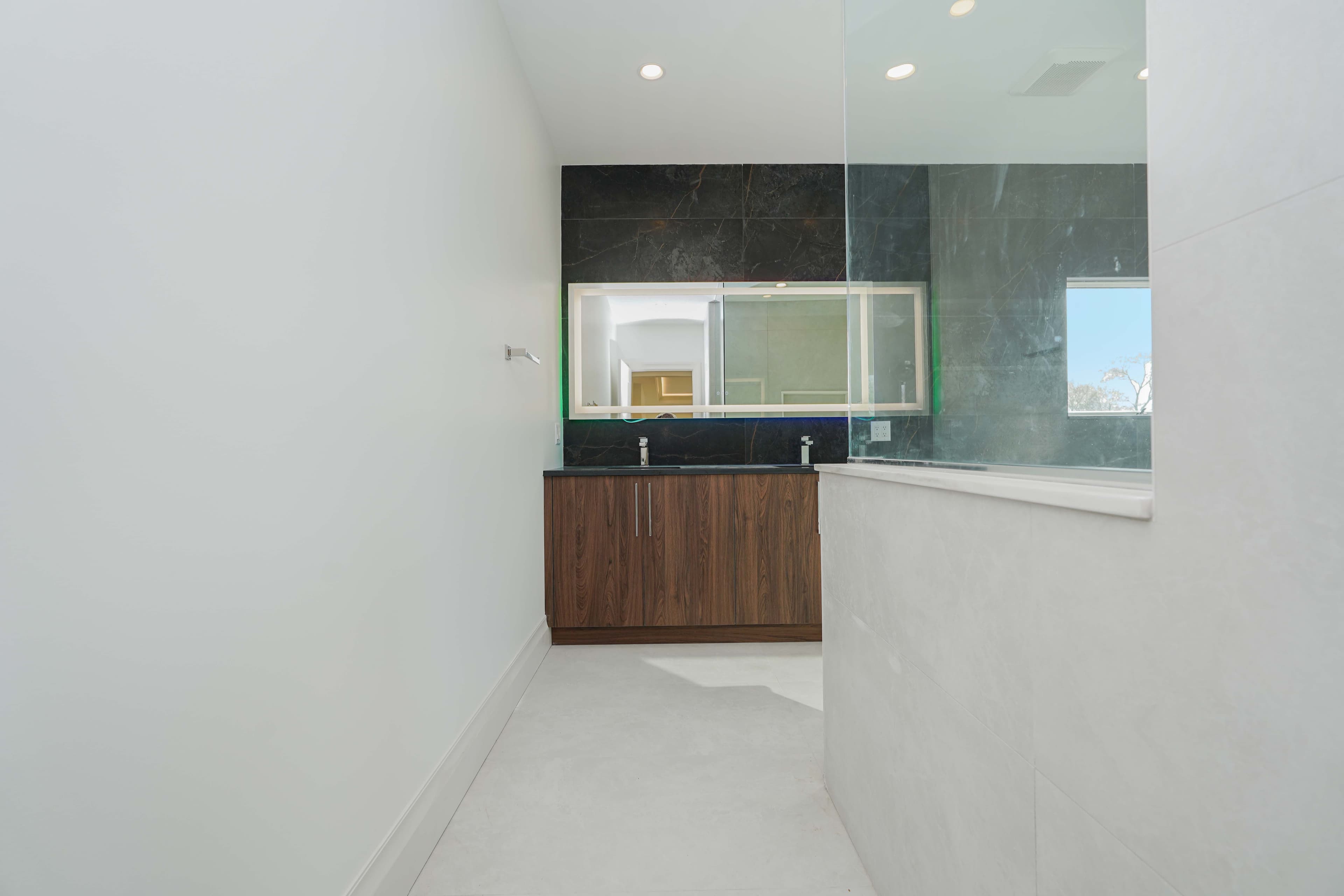 157 Ridge Ave, photo 10