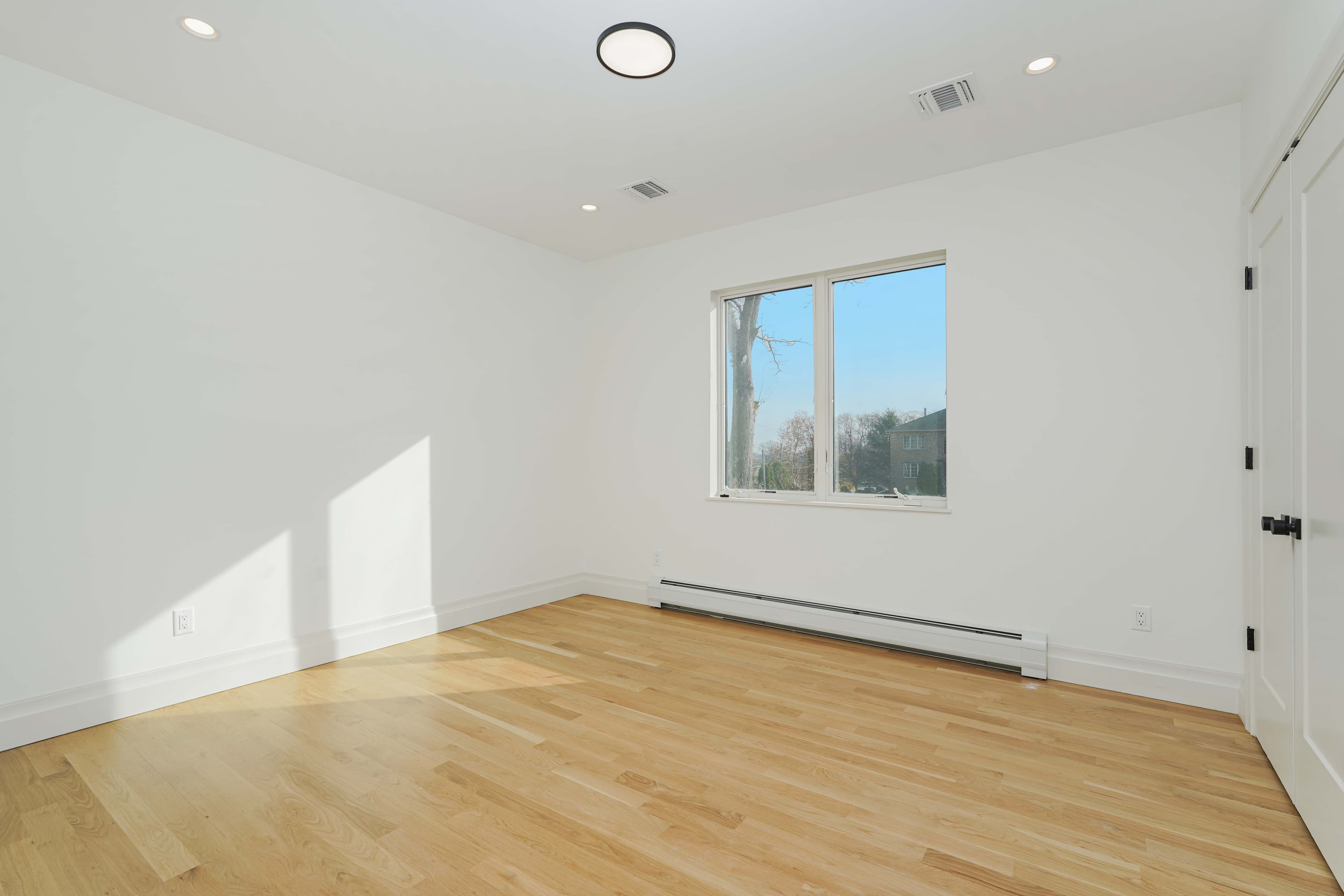 157 Ridge Ave, photo 17