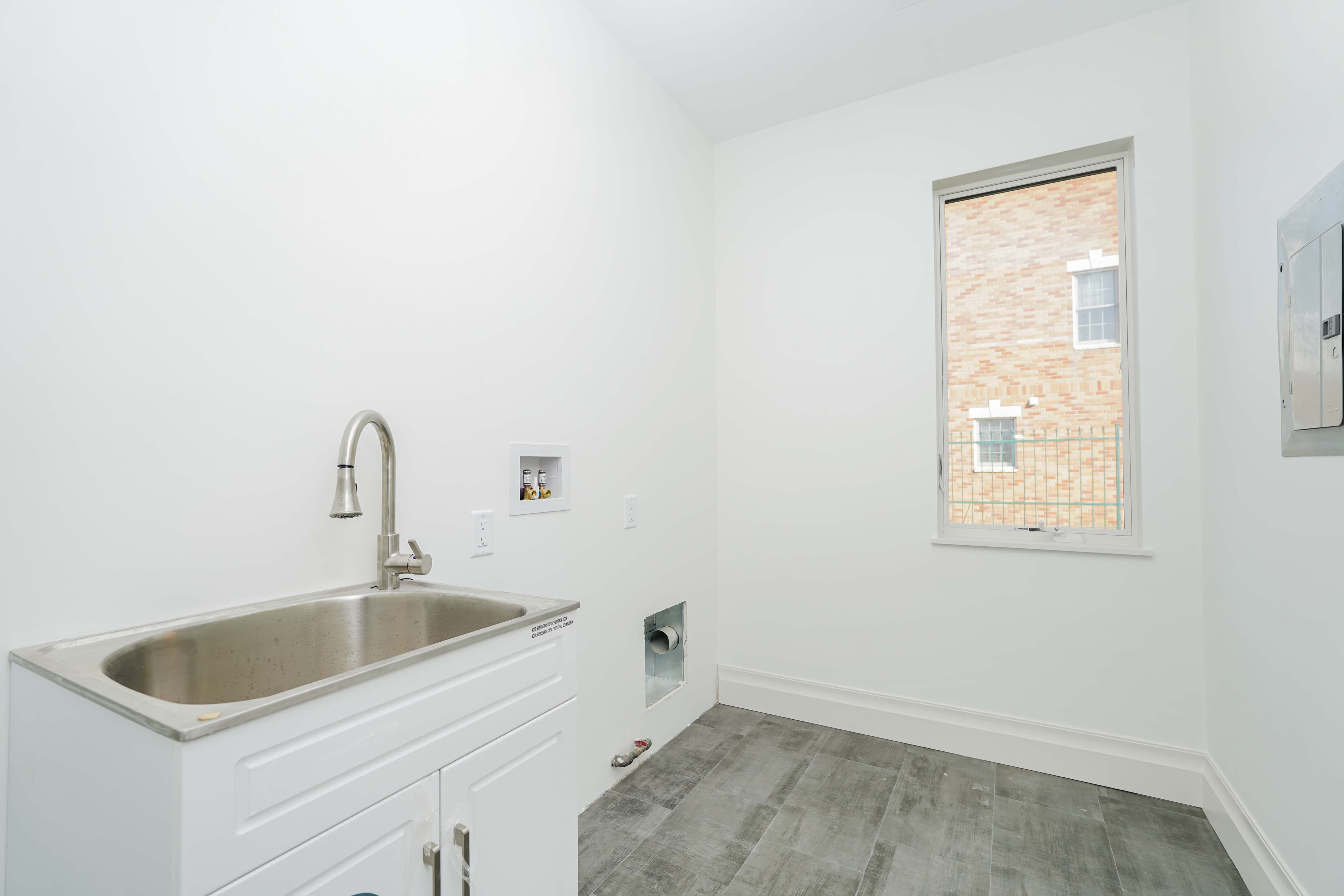 157 Ridge Ave, photo 18
